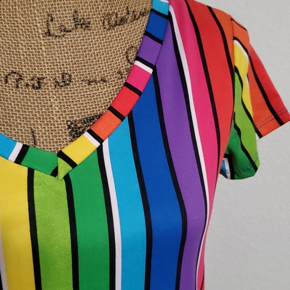 LOVE V neck s/s rainbow of bright colors size XL NWT EUC - Picture 2 of 11